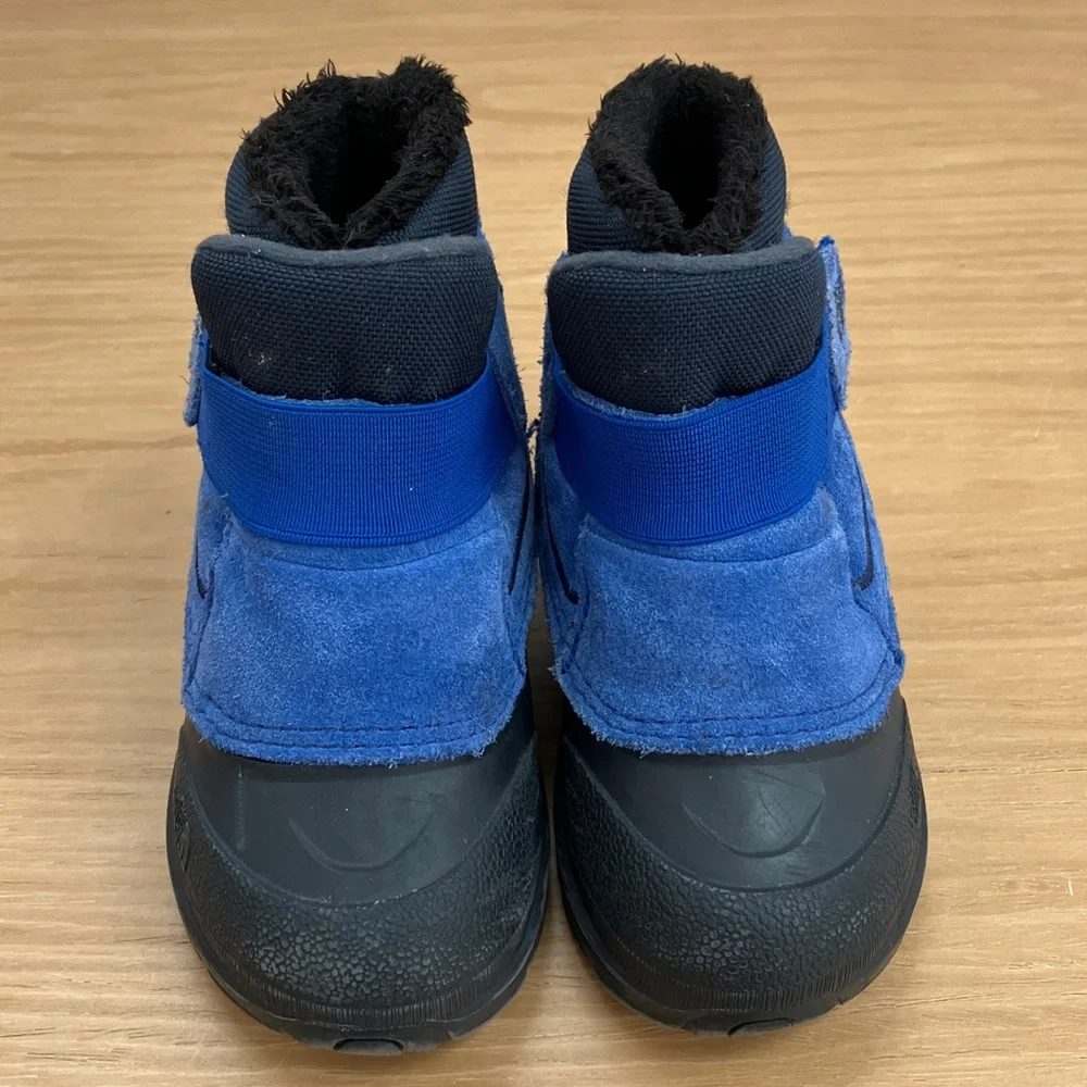 The North Face Boots (size 7)